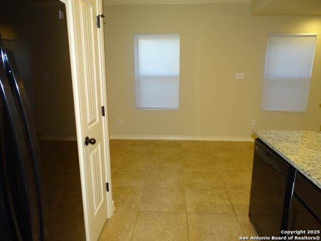 Image 12 of 27 For 7006 Lakeview Dr.  102