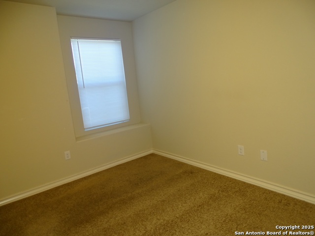 Image 20 of 27 For 7006 Lakeview Dr.  102