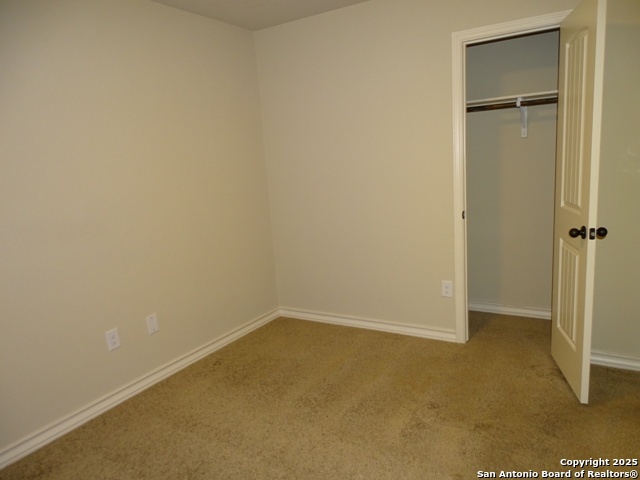 Image 21 of 27 For 7006 Lakeview Dr.  102