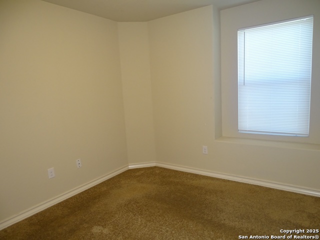 Image 23 of 27 For 7006 Lakeview Dr.  102