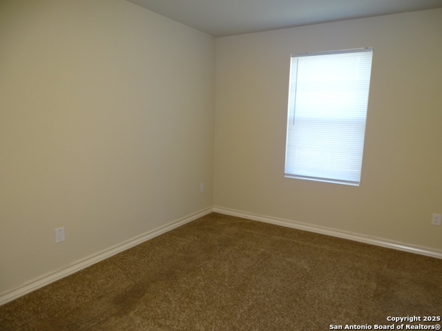 Image 24 of 27 For 7006 Lakeview Dr.  102