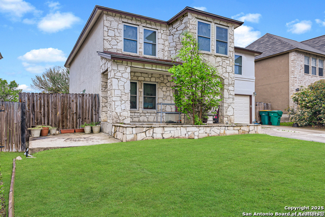 Image 2 of 13 For 8114 Chestnut Manor