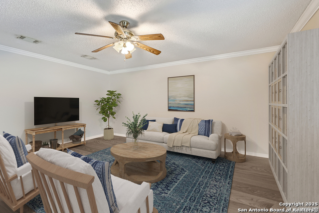 Image 5 of 13 For 8114 Chestnut Manor