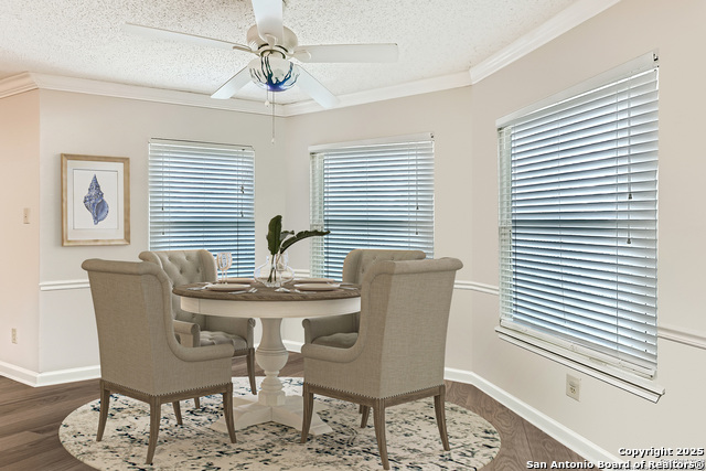 Image 6 of 13 For 8114 Chestnut Manor