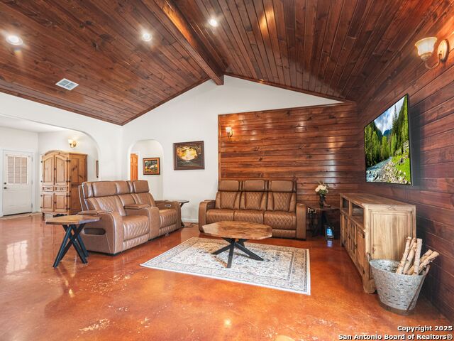 Image 10 of 51 For 1131 Meadow Stream Road