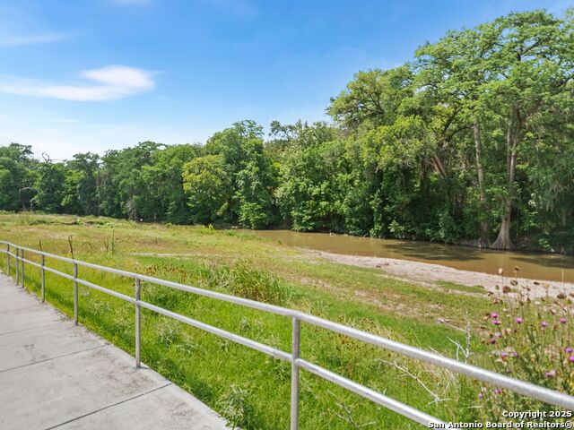 Image 39 of 51 For 1131 Meadow Stream Road