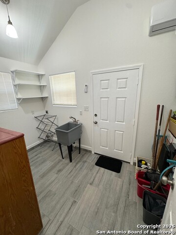 Image 11 of 13 For 261 Blackfoot