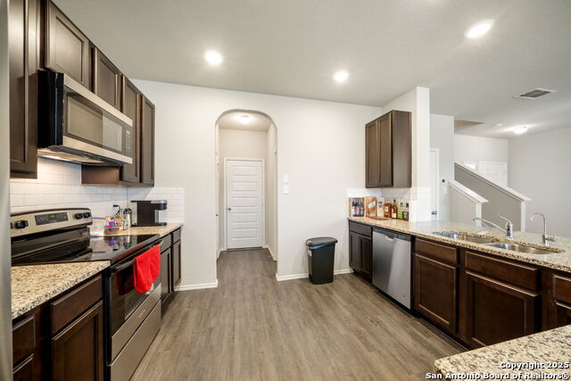 Image 12 of 30 For 2423 Applewhite Meadow