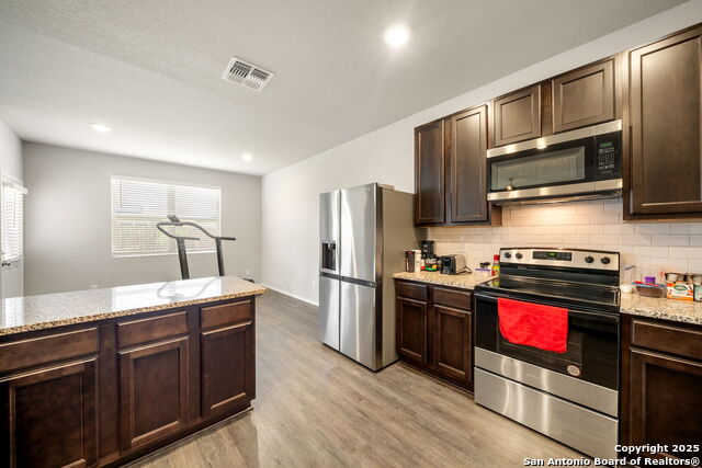 Image 14 of 30 For 2423 Applewhite Meadow