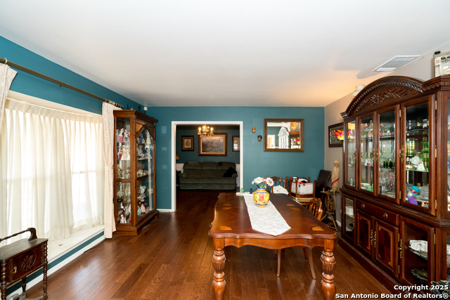 Image 9 of 45 For 309 Crestwind