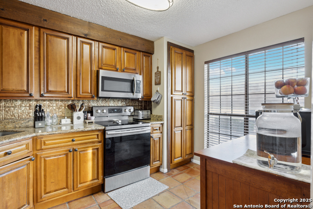 Image 8 of 26 For 2255 Thousand Oaks  101