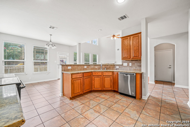Image 10 of 38 For 223 Verde Bluff