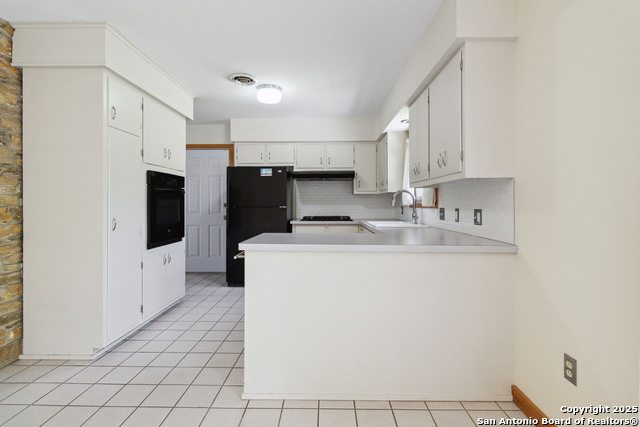 Image 12 of 28 For 4722 Hollyridge