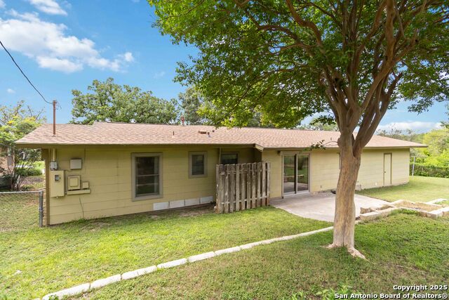 Image 27 of 28 For 4722 Hollyridge