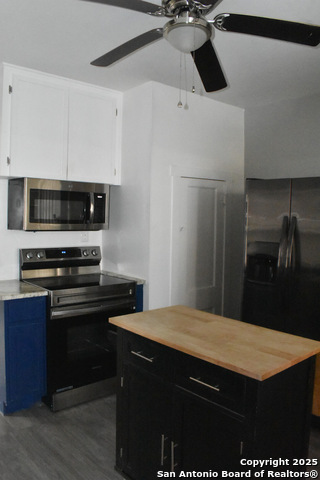 Listing photo id 16 for 255 Sayers E