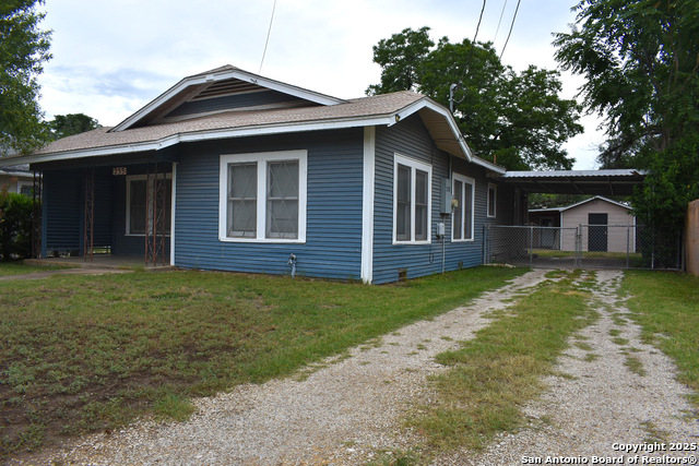 Listing photo id 19 for 255 Sayers E