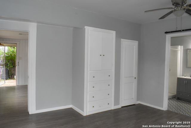 Listing photo id 5 for 255 Sayers E