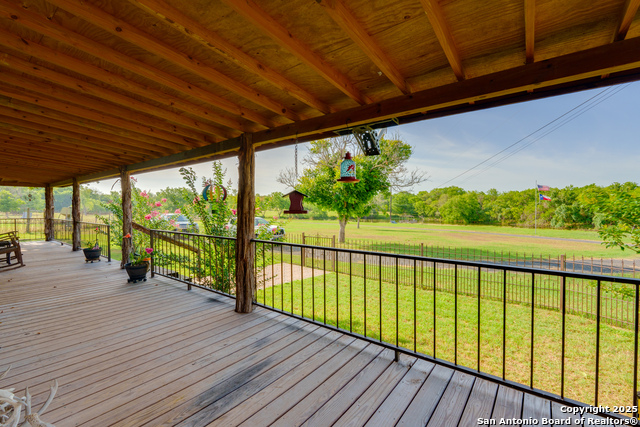Listing photo id 24 for 10745 Rosemar Ln