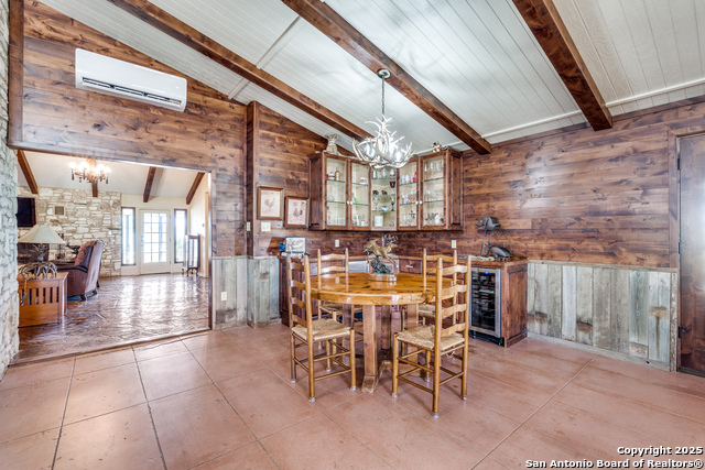 Listing photo id 7 for 10745 Rosemar Ln