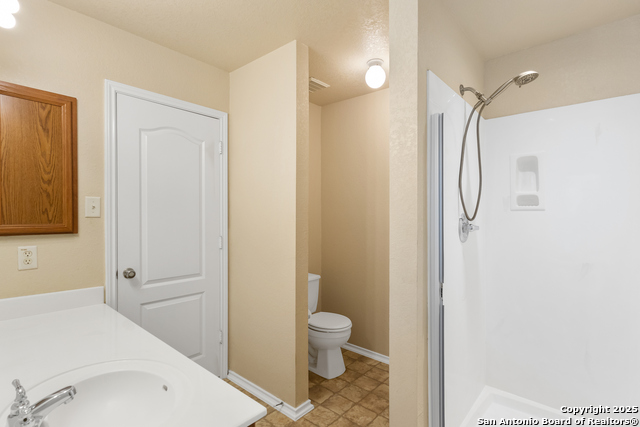 Image 17 of 25 For 6818 Crest Place