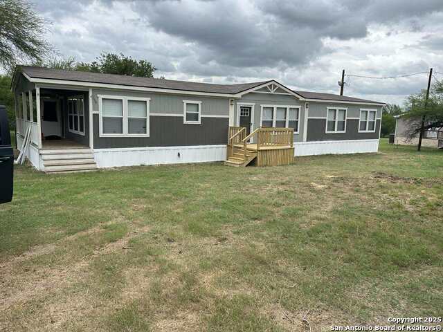 Details for 350 County Road 6752, Devine, TX 78016