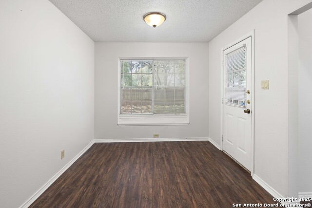 Image 12 of 29 For 2915 Village Parkway