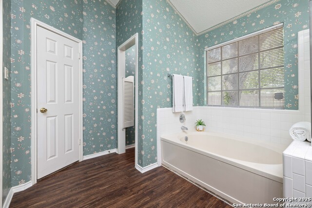 Image 20 of 29 For 2915 Village Parkway