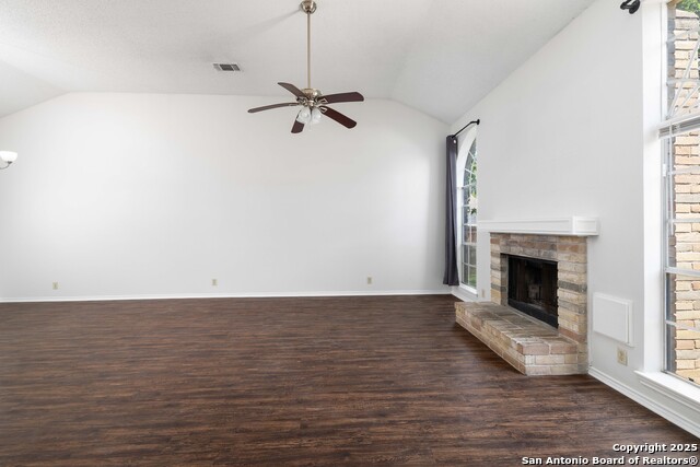 Image 6 of 29 For 2915 Village Parkway