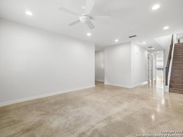Image 8 of 60 For 338 Olmos E