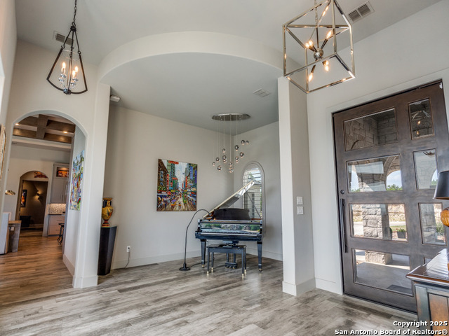 Listing photo id 1 for 10423 Kendall Canyon