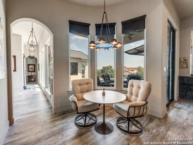 Listing photo id 5 for 10423 Kendall Canyon