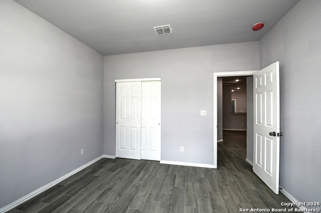 Listing photo id 18 for 870 Southcross Blvd W