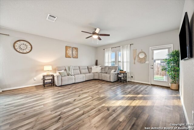 Image 13 of 33 For 3016 Muscat Way