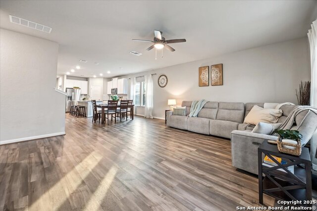 Image 14 of 33 For 3016 Muscat Way