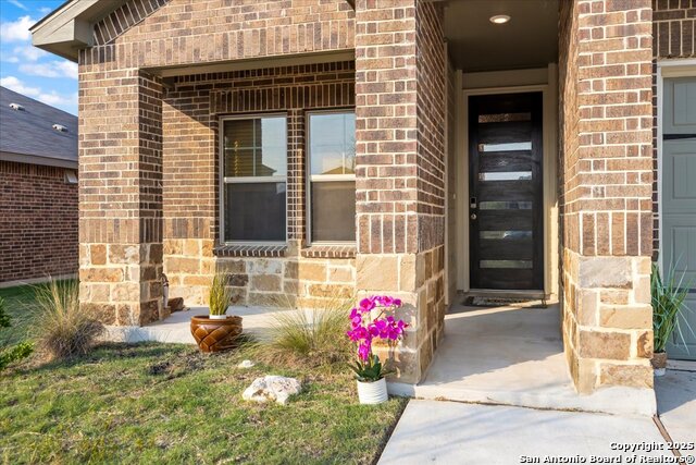 Image 2 of 33 For 3016 Muscat Way