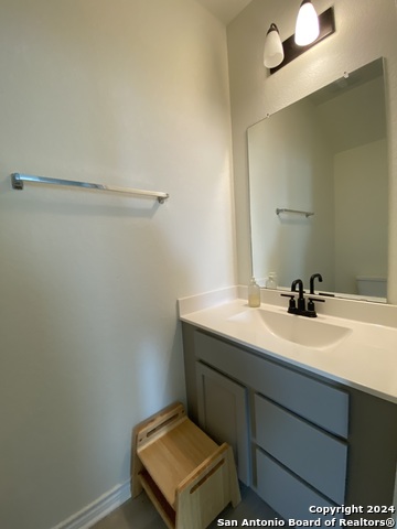 Image 18 of 22 For 5911 Eckhert Rd  116