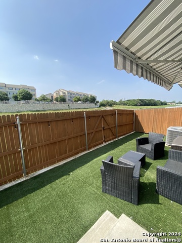 Image 19 of 22 For 5911 Eckhert Rd  116