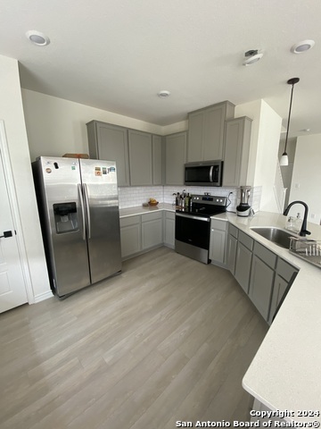 Image 3 of 22 For 5911 Eckhert Rd  116