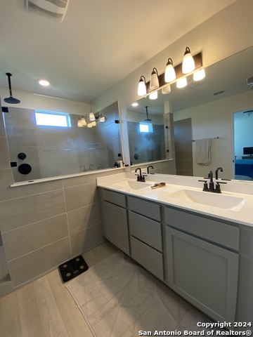Image 8 of 22 For 5911 Eckhert Rd  116