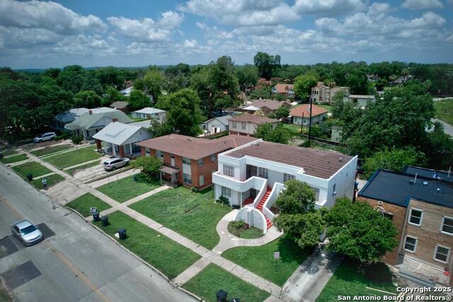 Image 10 of 19 For 1511 Woodlawn W