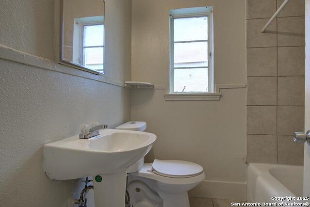 Image 15 of 19 For 1511 Woodlawn W