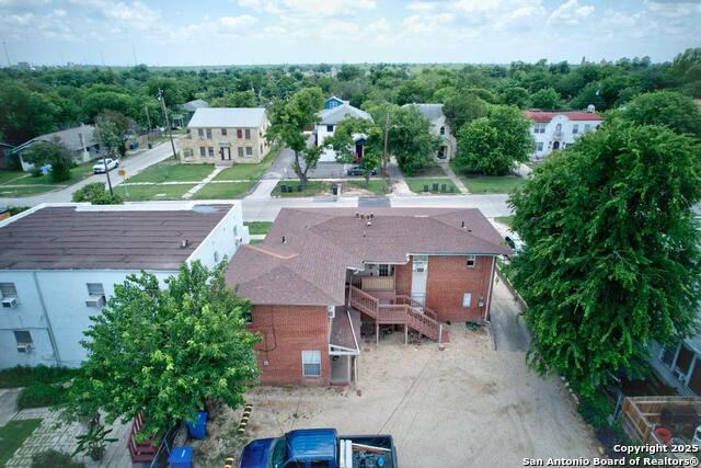 Image 5 of 19 For 1511 Woodlawn W