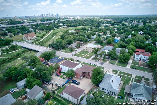 Image 8 of 19 For 1511 Woodlawn W