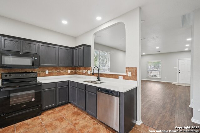 Image 17 of 29 For 12107 Dawson Cir