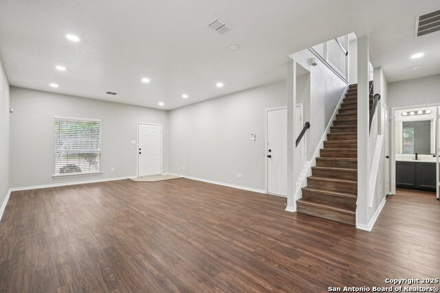 Image 5 of 29 For 12107 Dawson Cir