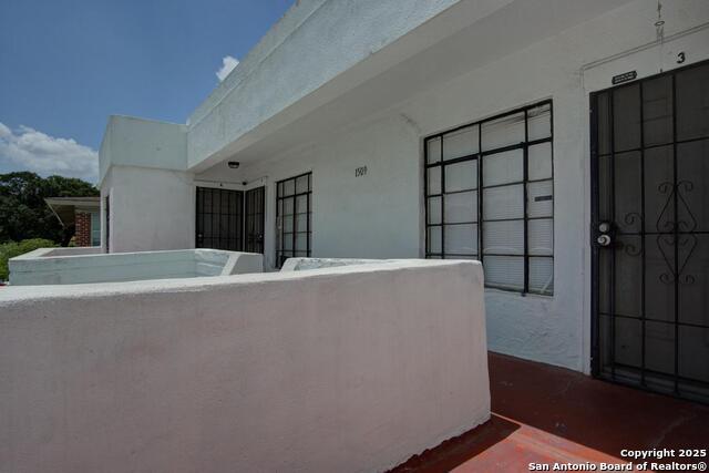Image 15 of 22 For 1509 Woodlawn W