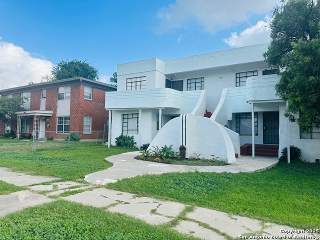 Image 2 of 22 For 1509 Woodlawn W