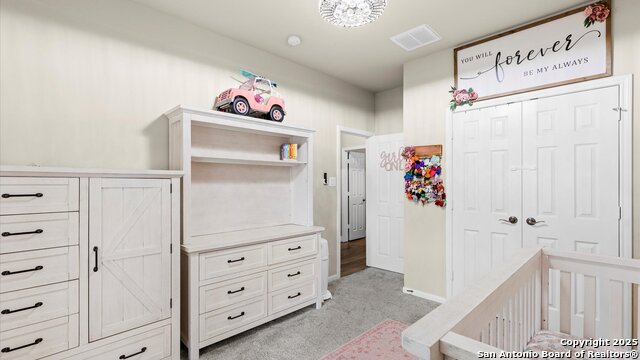 Listing photo id 10 for 21810 Thunder Basin