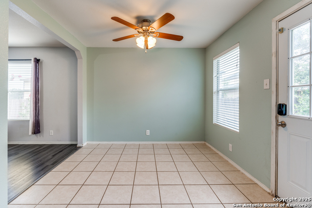 Image 10 of 25 For 309 Willow View