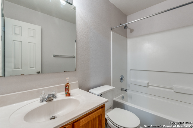 Image 18 of 25 For 309 Willow View